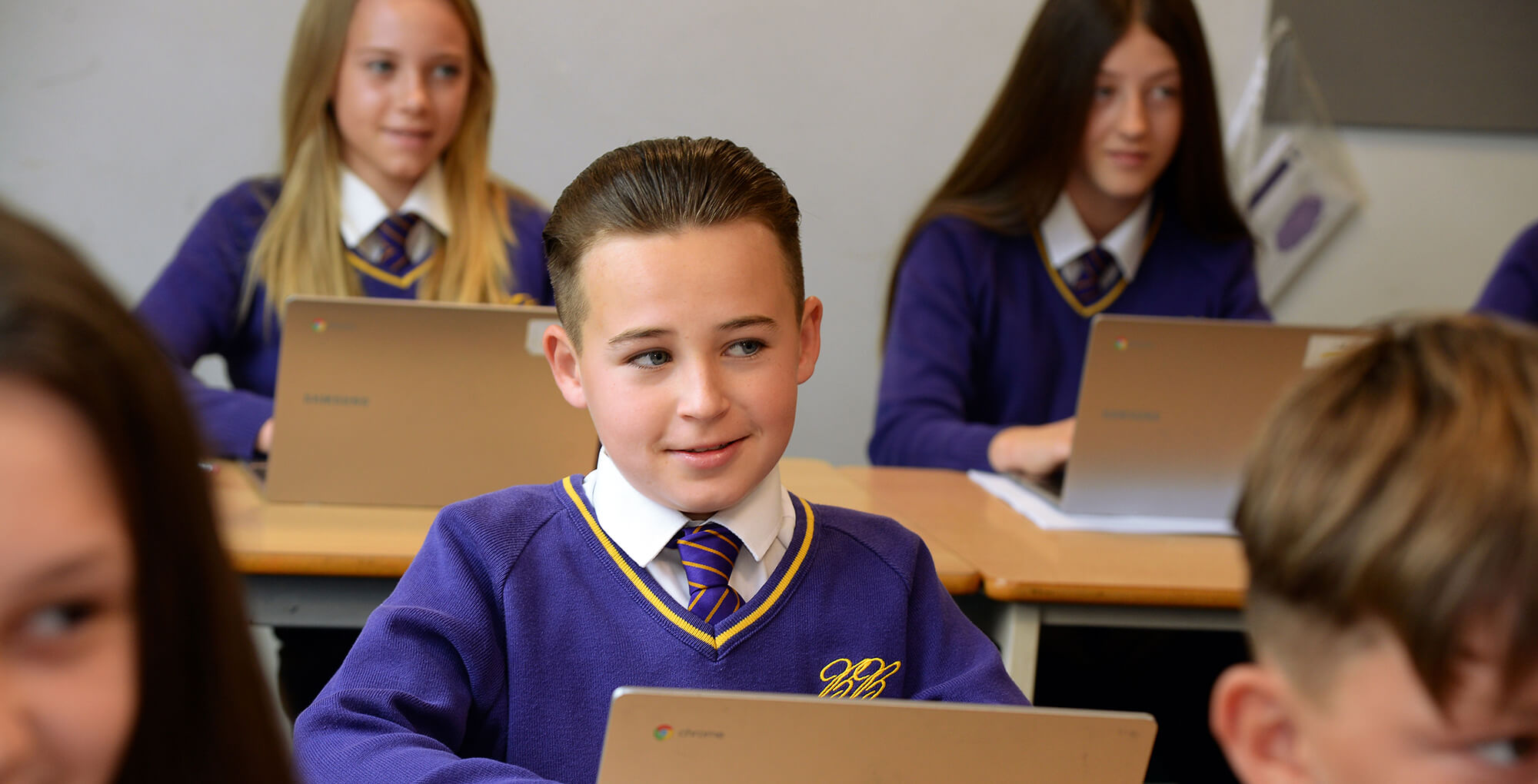 10 ways to stay safe online - Bishop Barrington Academy